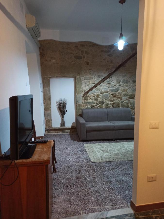 Piazza San Giorgio Hotel Dolianova ภายนอก รูปภาพ